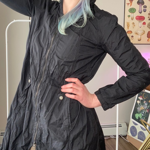 Armani Small Wrinkled Jacket - Picture 3 of 12